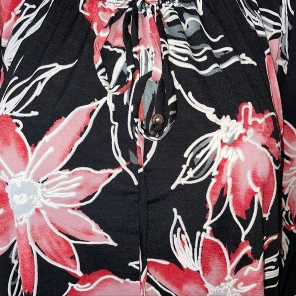 - NAIF brand off shoulder floral print black and pink flowy blouse SZ L - Picture 6 of 12